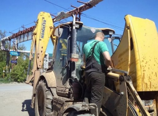 Выездная мобильная бригада для ремонта спецтехники стоимость ремонта и где отремонтировать - Барнаул