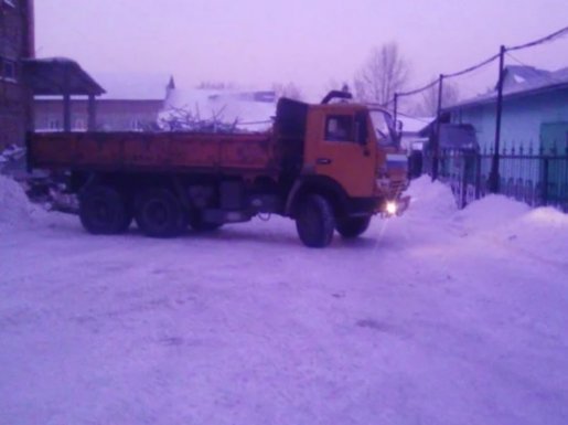 Услуги самосвала для вывоза снега в Бийске стоимость услуг и где заказать - Бийск