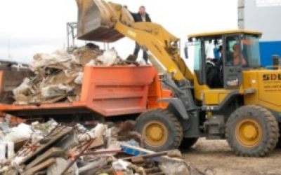 Вывоз строительного мусора - услуги самосвалов - Барнаул, цены, предложения специалистов