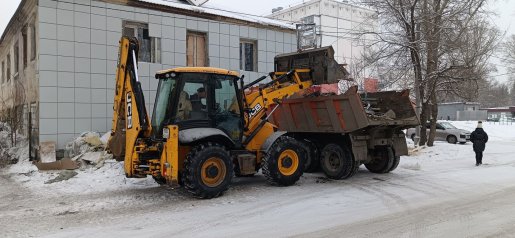 Поиск техники для вывоза строительного мусора стоимость услуг и где заказать - Барнаул