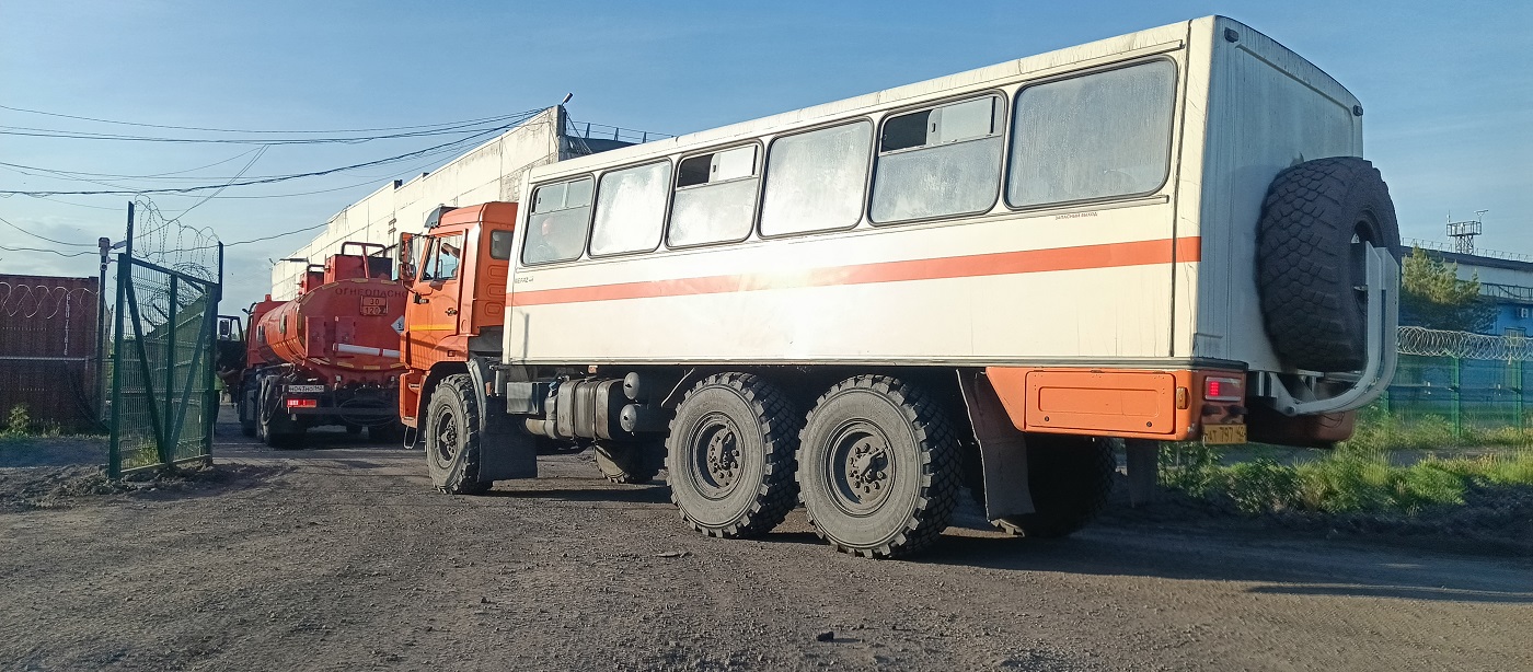 Вахтовые перевозки сотрудников автобусами и спецтехникой в Баево