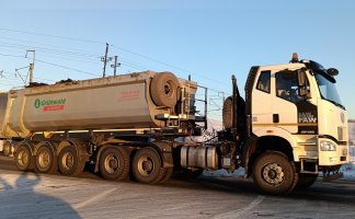 Самосвал Услуги большегрузных самосвалов для перевозки сыпучих взять в аренду, заказать, цены, услуги - Барнаул